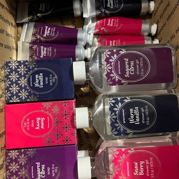 70 pc Beauty Makeup Lot Bundle Wholesale Bulk Hair Cosmetic Party Reseller - Picture 5 of 9